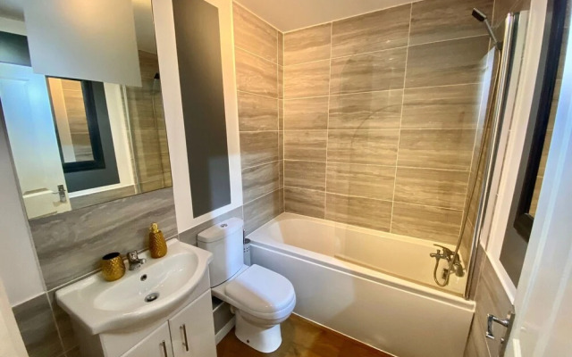 Blackpool Abode - Buttercup Suite