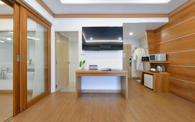 The Beverly Hotel Pattaya