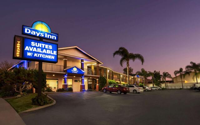 Days Inn & Suites by Wyndham San Diego SDSU