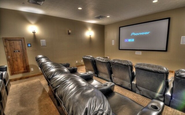 999wabig 4 Bedroom Home