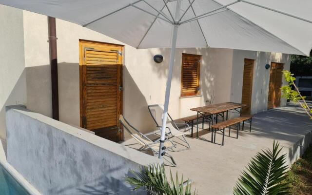 Whole Modern Villa With Pool And Near The Sea