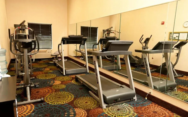 Holiday Inn Express & Suites Bloomington - Normal by IHG