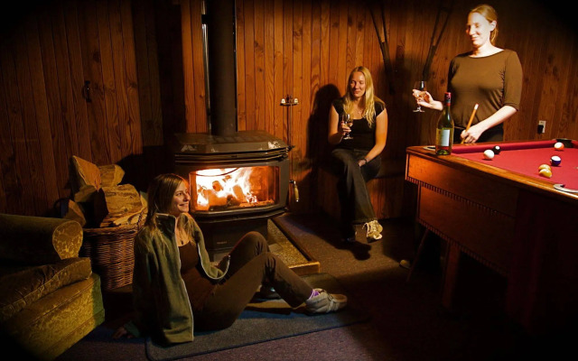 Howards Mountain Lodge