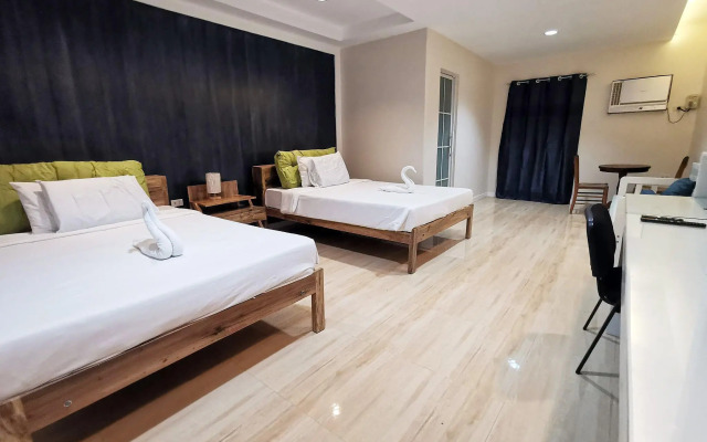 Pescadores Seaview Suites Moalboal