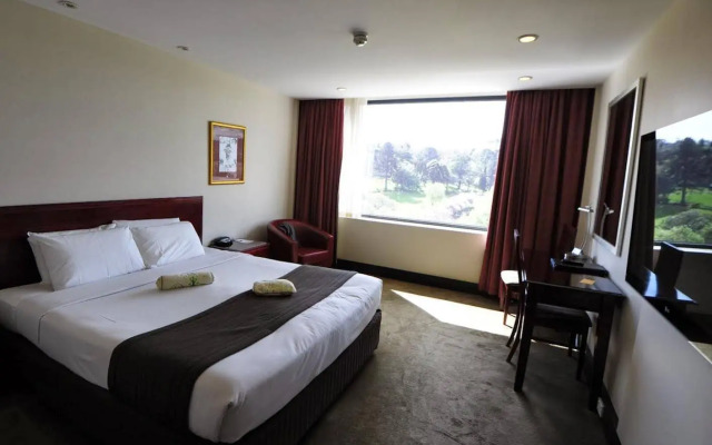Fountainside Hotel