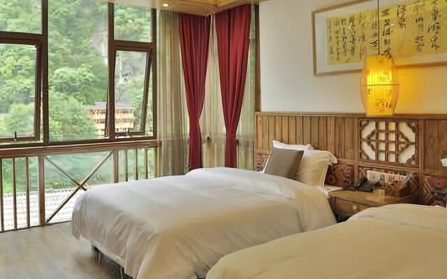 Floral Hotel·Yicheng Yijia Hotel(Dongda store of Zhangjiajie National Forest Park)