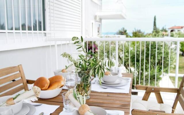 Family Maisonette with pool #1