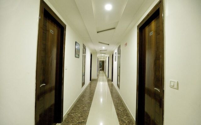OYO 8095 Hotel Taj Castle