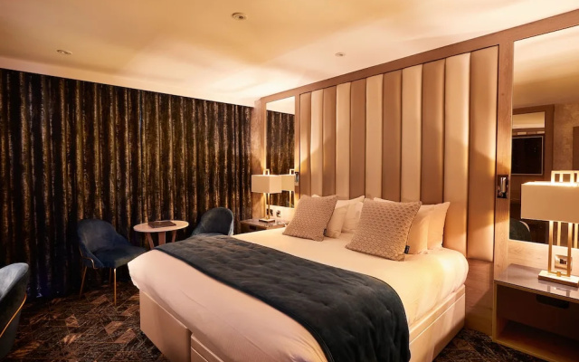 Radstone Hotel