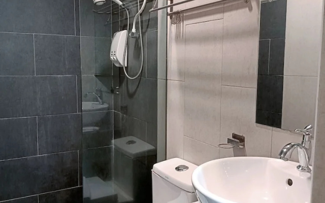 Kozi Hotel - Bukit Indah