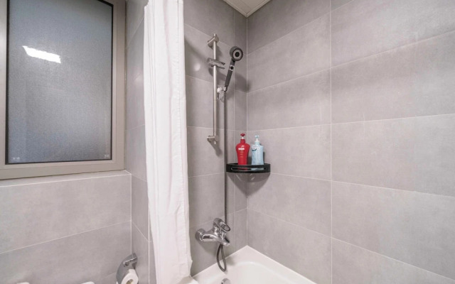 Tyms Premium 1BR 1BA Apt Yongxin Century