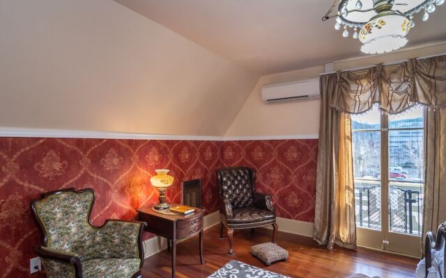 Historical John Rast House