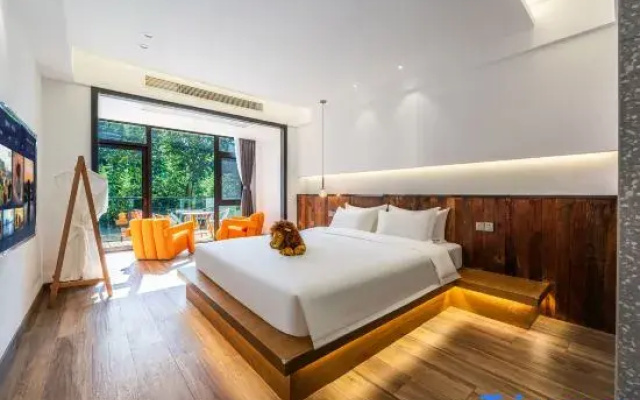 YoLo Qingdie Wu·Linya Yunshu B&B