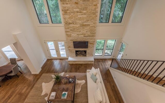 The Authentic Brickwood Retreat 4 Bedroom Home