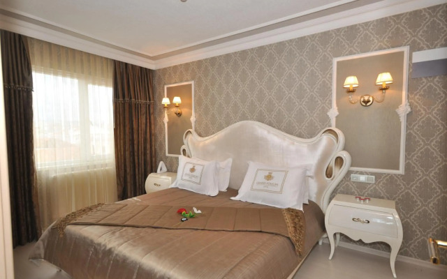 Grand Atakum Hotel