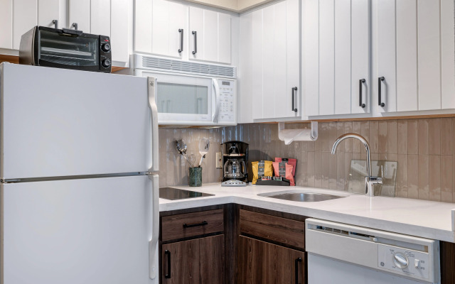 Staybridge Suites Allentown Bethlehem Airport by IHG