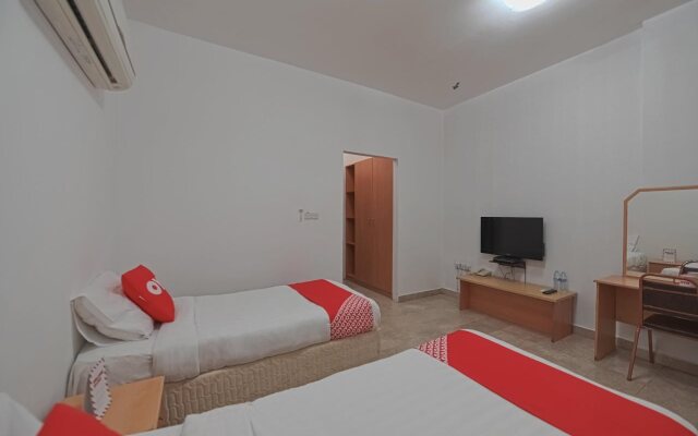 OYO 117 Majestic Hotel