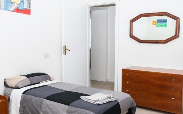 Cornigliano Apartment 2