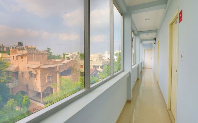OYO 2178 Vibrant Residency