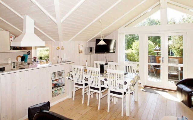 Cosy Holiday Home in Hemmet Near Sea