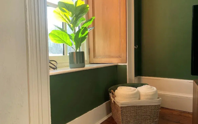 City Centre - 1 Bed - Sleeps 2 - Pet Friendly