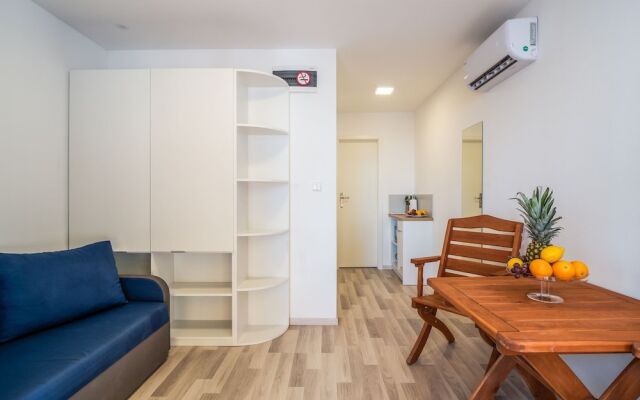 Mediteran Bungalow Galeb Omis