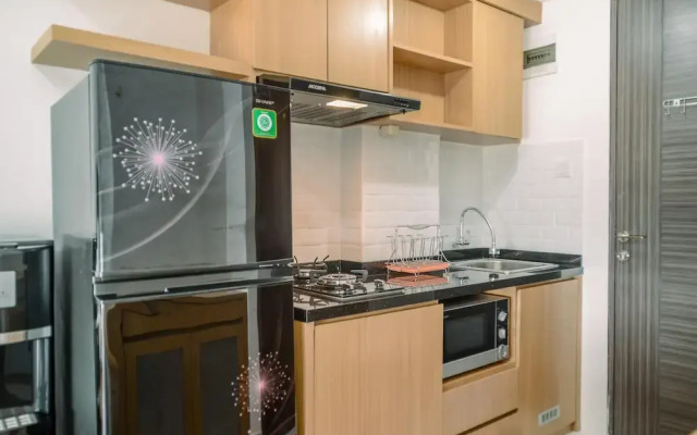 Stunning And Comfy Studio Amazana Serpong Apartment