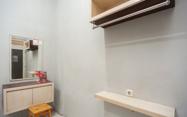 Formerly Reddoorz Near Binus Anggrek 2