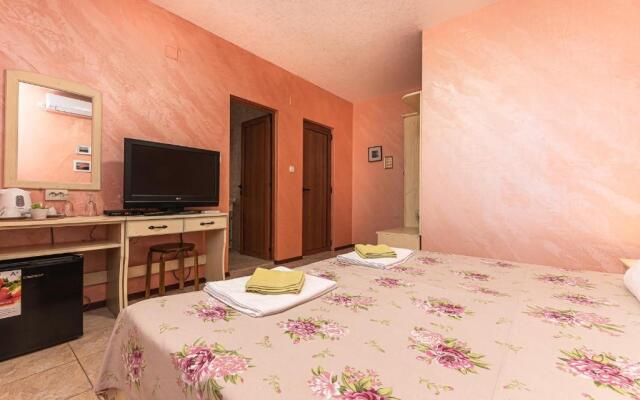 Semeen hotel i restorant Rajski zaliv