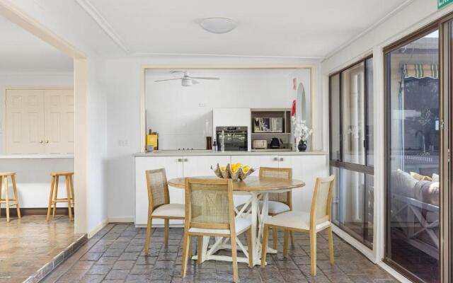 Nelson Bay Rd 4296 Cheeky Tiki