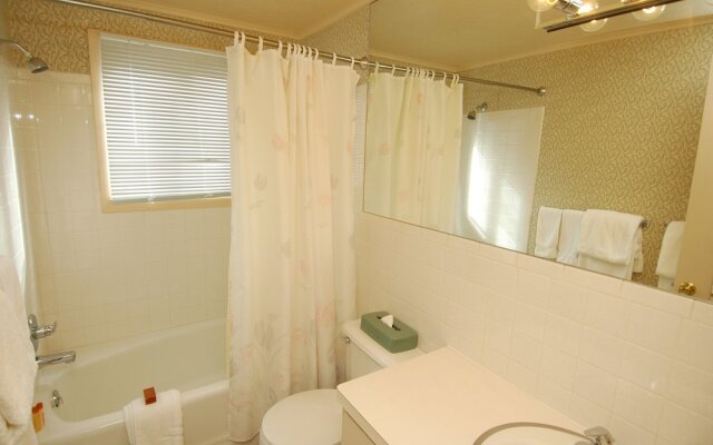 Aspen Townhouse East Unit 7