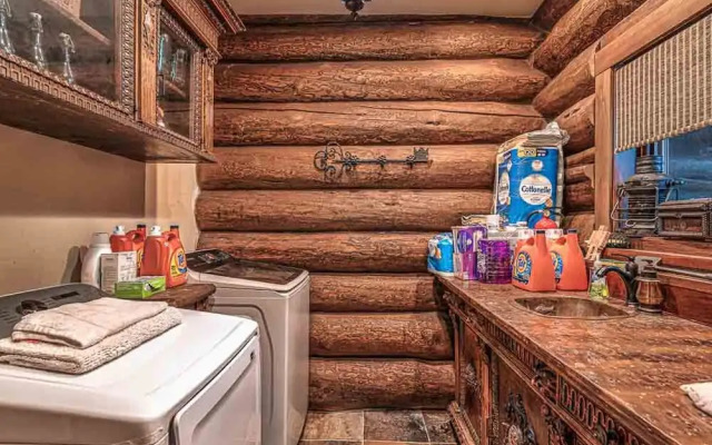 Forge Lake Lodge in Topton