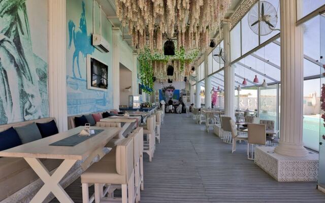 Selena Bay Resort