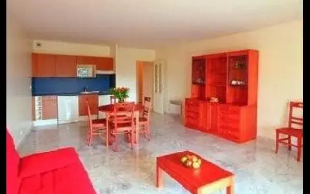 Residence Quietude Evasion