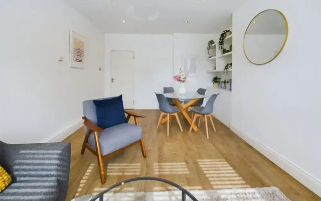 The Earl s Court Hideaway - Warm 3bdr House