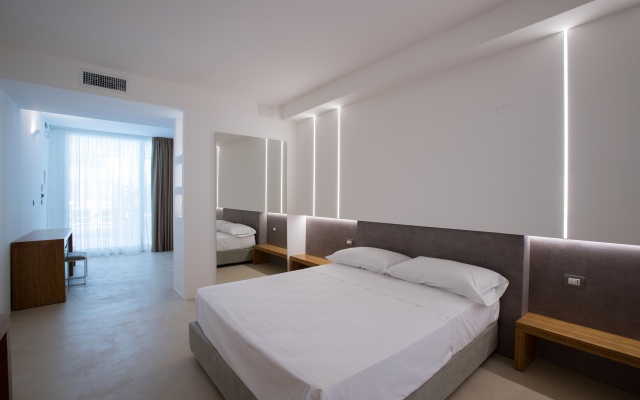 Seven Suite