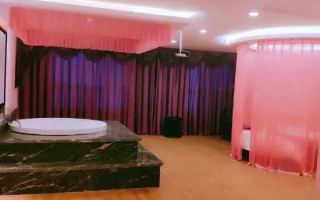 Longfengyuan Hotel