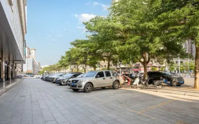Urban Convenient Hotel (Zhanjiang South Railway Station Branch)