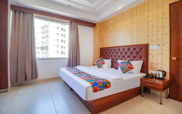Fabhotel Grand Arya