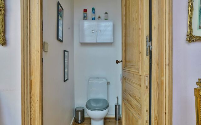 Splendid 160m2 Apartment With Terrace
