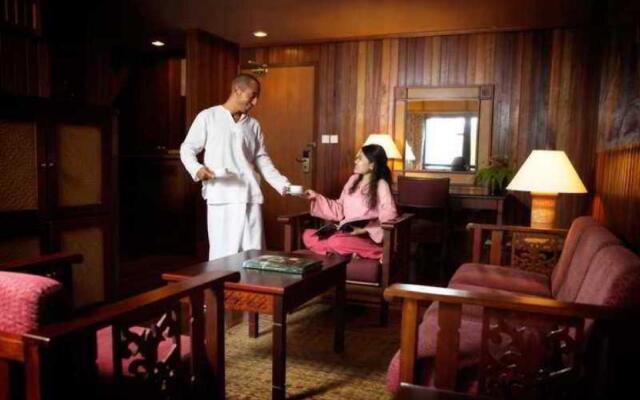 Hotel Longhouse