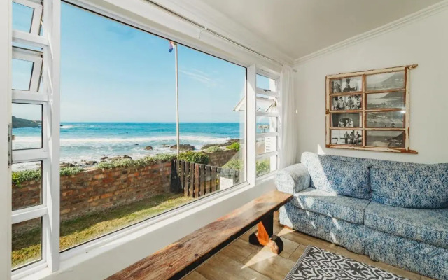 Silver Spray Beach Accommodation