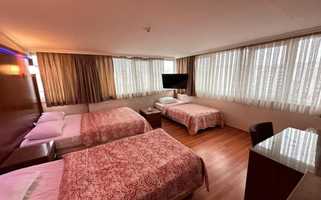 Hotel Nayla
