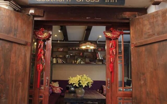 Southern Cross Inn