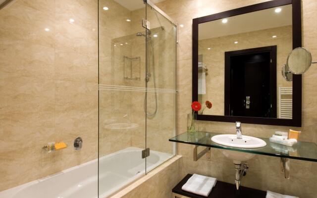 NH Timisoara Hotel