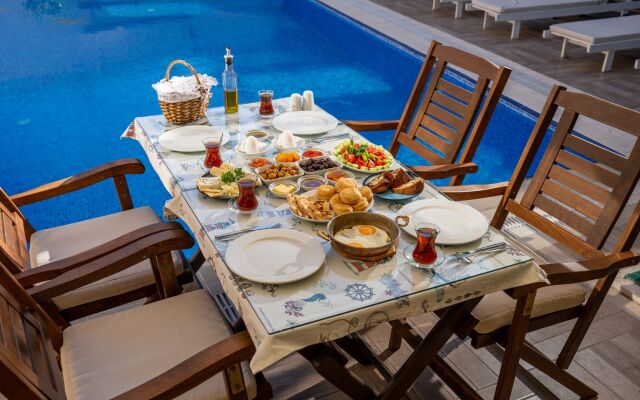 Cunda Giritlioğlu Otel Adult Only +12