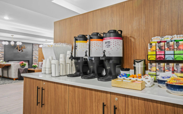 AmericInn by Wyndham International Falls