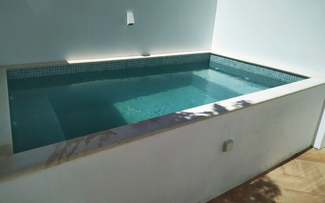 Casa c/ Piscina e Terraço em Faromystay