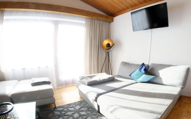 The Seefeld Retreat - Central Family Friendly Apartments - Mountain Views