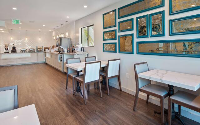Best Western Woodland Hills Inn